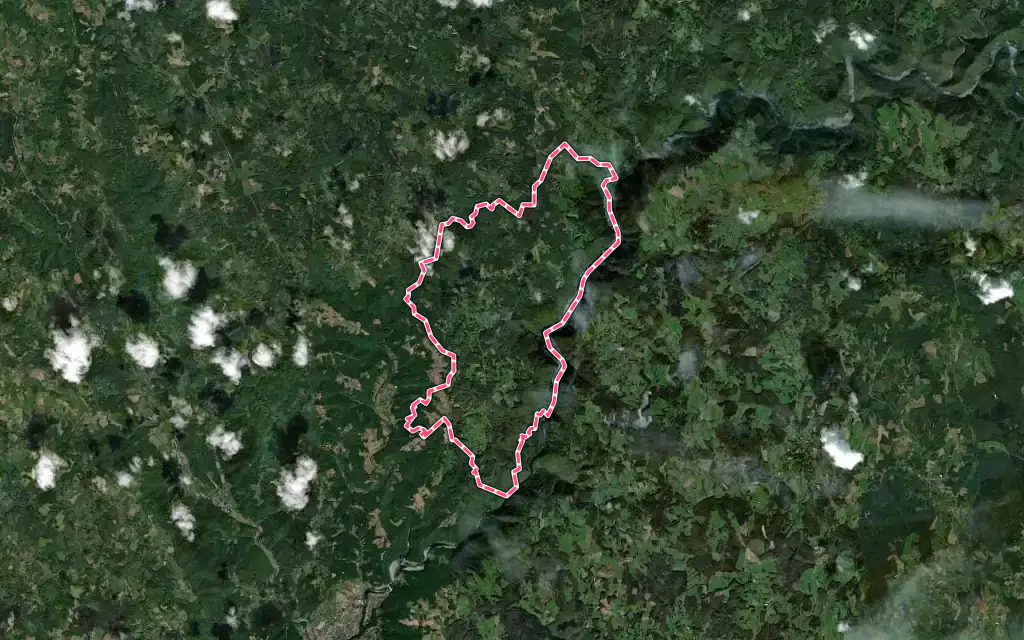 Vue satellite de Saint-Martin-la-Méanne avec ses contours administratifs