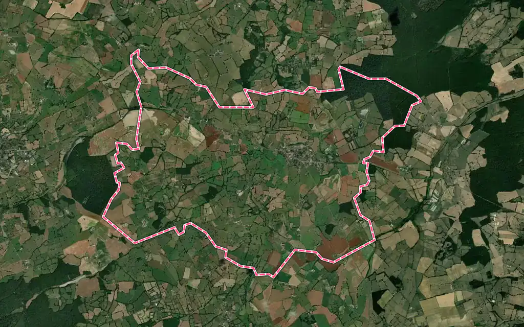 Vue satellite de Saint-Menoux avec ses contours administratifs
