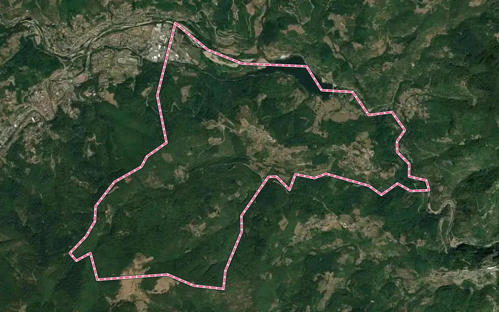 Vue satellite de Saint-Michel-d'Aurance avec ses contours administratifs