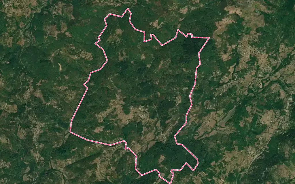 Vue satellite de Saint-Michel-de-Boulogne avec ses contours administratifs