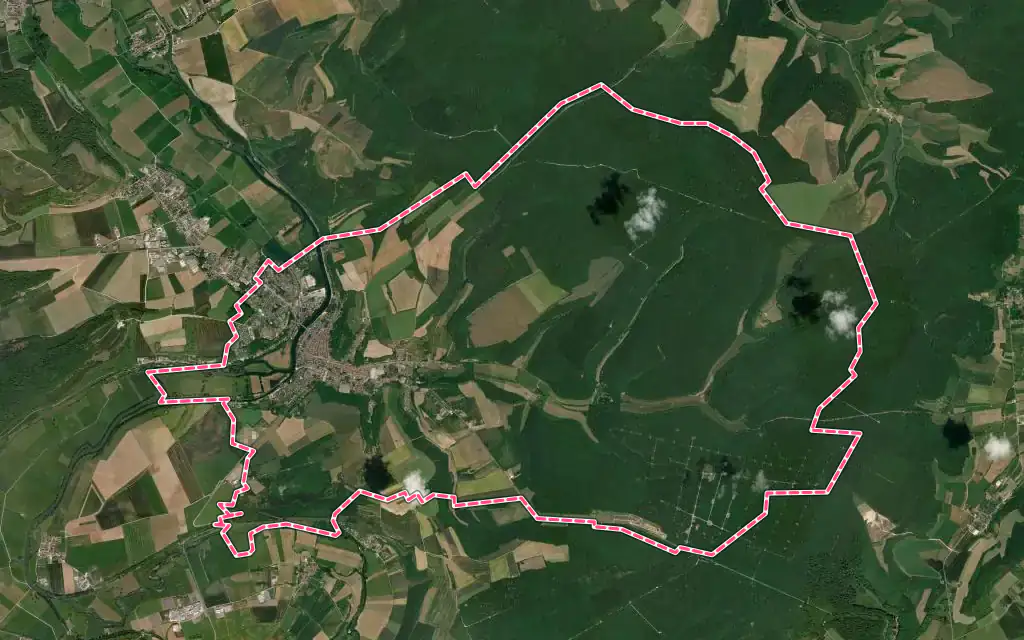 Vue satellite de Saint-Mihiel avec ses contours administratifs