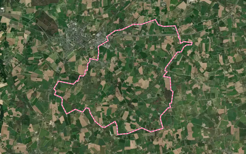 Vue satellite de Saint-Onen-la-Chapelle avec ses contours administratifs