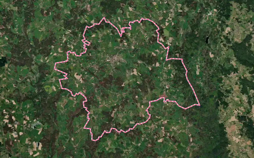 Vue satellite de Saint-Pal-de-Chalencon avec ses contours administratifs