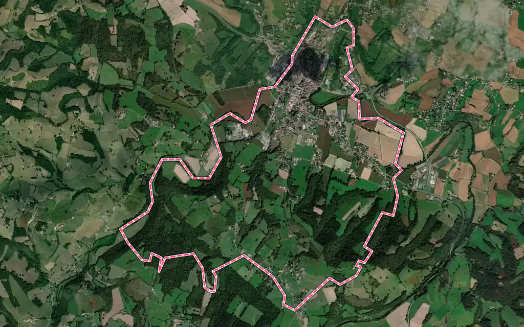 Vue satellite de Saint-Palais avec ses contours administratifs