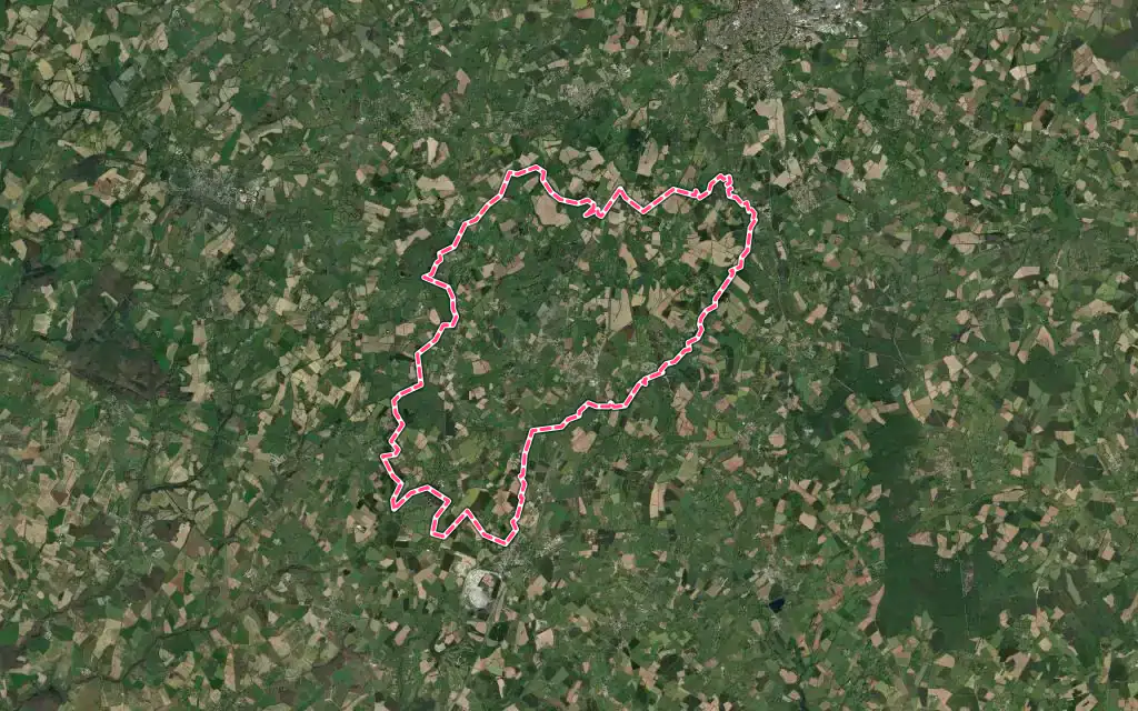 Vue satellite de Saint-Pardoux-Soutiers avec ses contours administratifs