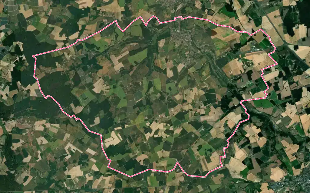 Vue satellite de Saint-Paterne-Racan avec ses contours administratifs