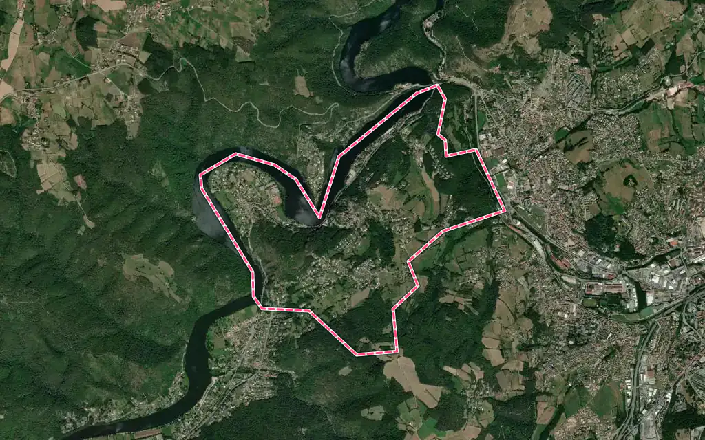 Vue satellite de Saint-Paul-en-Cornillon avec ses contours administratifs