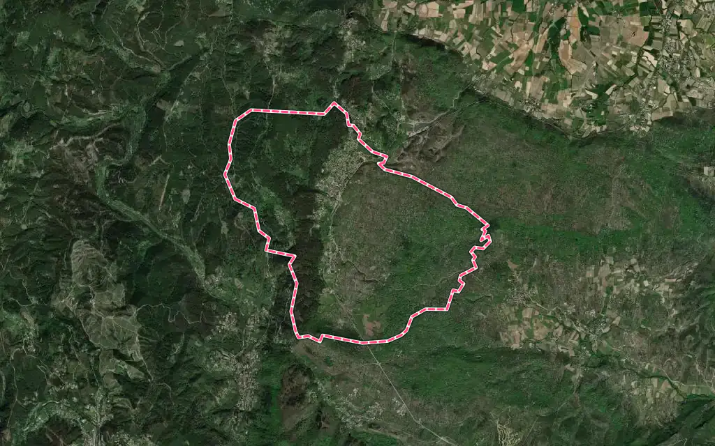 Vue satellite de Saint-Paul-le-Jeune avec ses contours administratifs