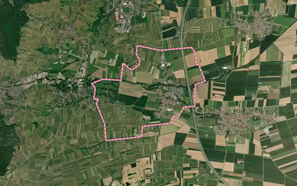 Vue satellite de Saint-Pierre avec ses contours administratifs