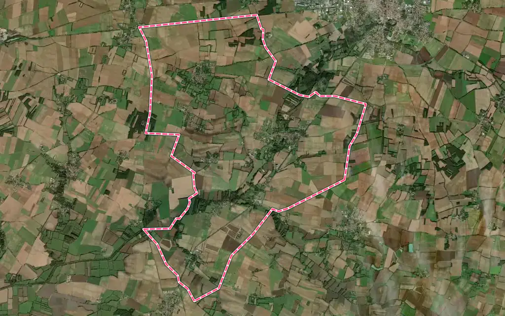 Vue satellite de Saint-Pierre-La-Noue avec ses contours administratifs