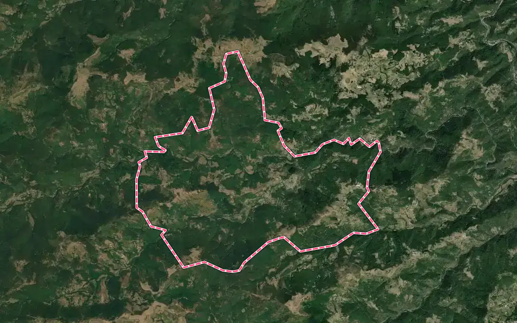 Vue satellite de Saint-Pierreville avec ses contours administratifs