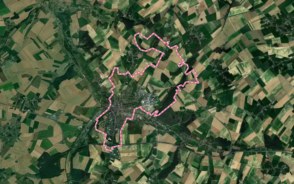 Vue satellite de Saint-Pol-sur-Ternoise avec ses contours administratifs
