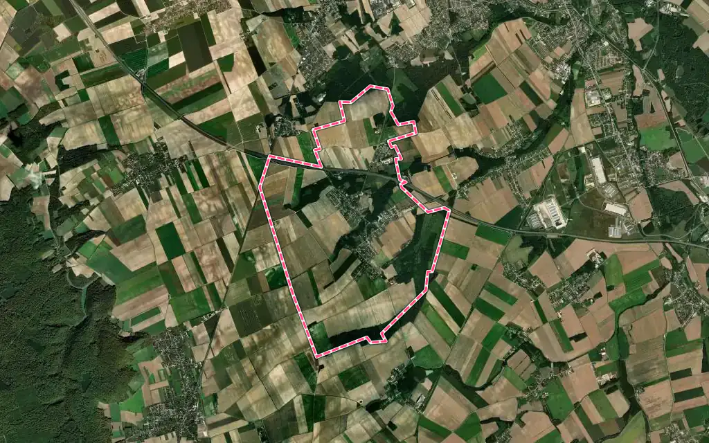 Vue satellite de Saint-Pouange avec ses contours administratifs
