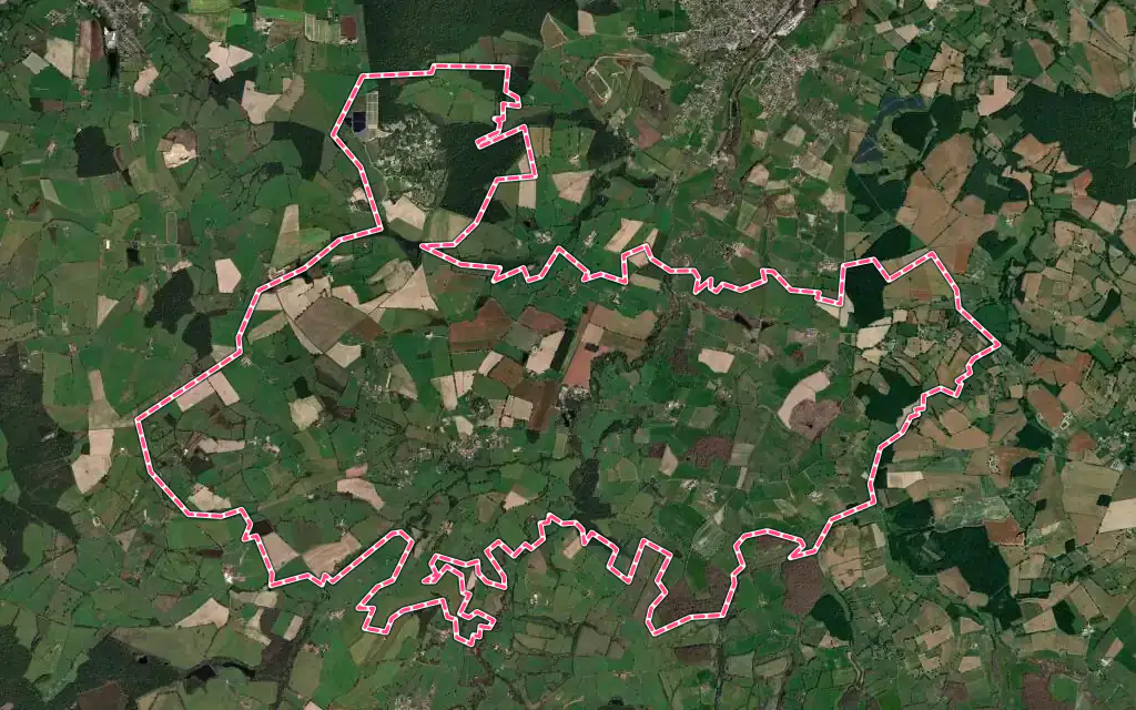 Vue satellite de Saint-Pourçain-sur-Besbre avec ses contours administratifs