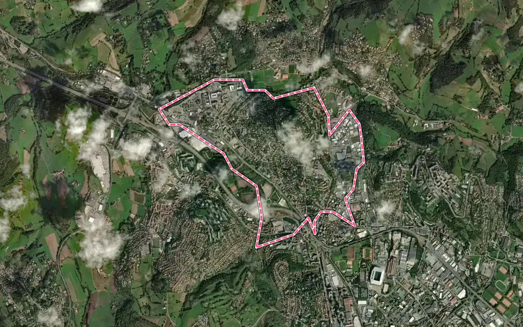 Vue satellite de Saint-Priest-en-Jarez avec ses contours administratifs