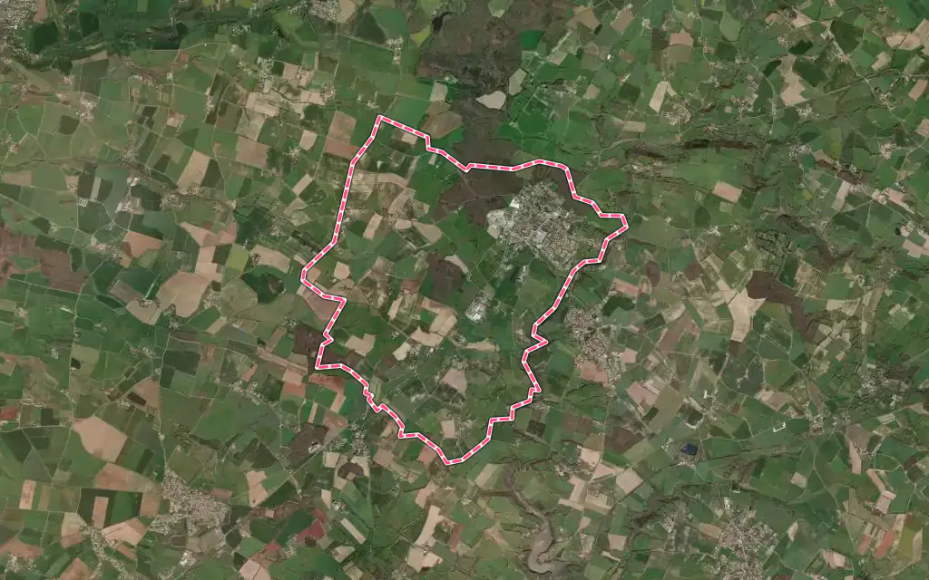 Vue satellite de Saint-Prouant avec ses contours administratifs