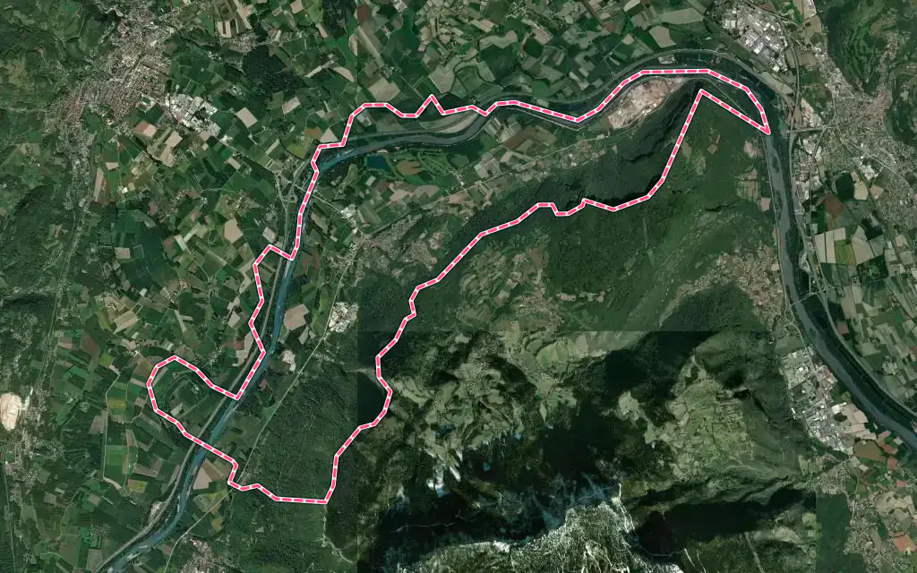 Vue satellite de Saint-Quentin-sur-Isère avec ses contours administratifs