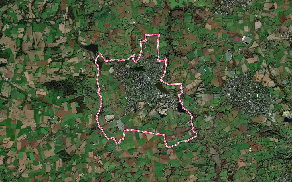 Vue satellite de Saint-Renan avec ses contours administratifs