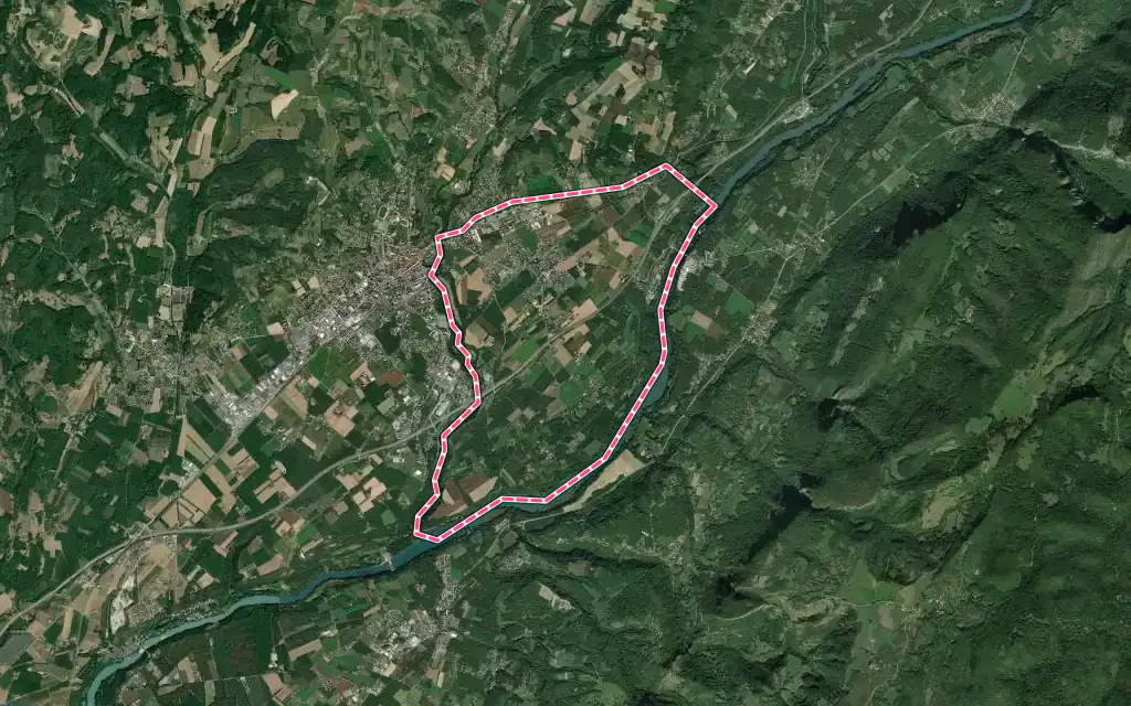 Vue satellite de Saint-Sauveur avec ses contours administratifs