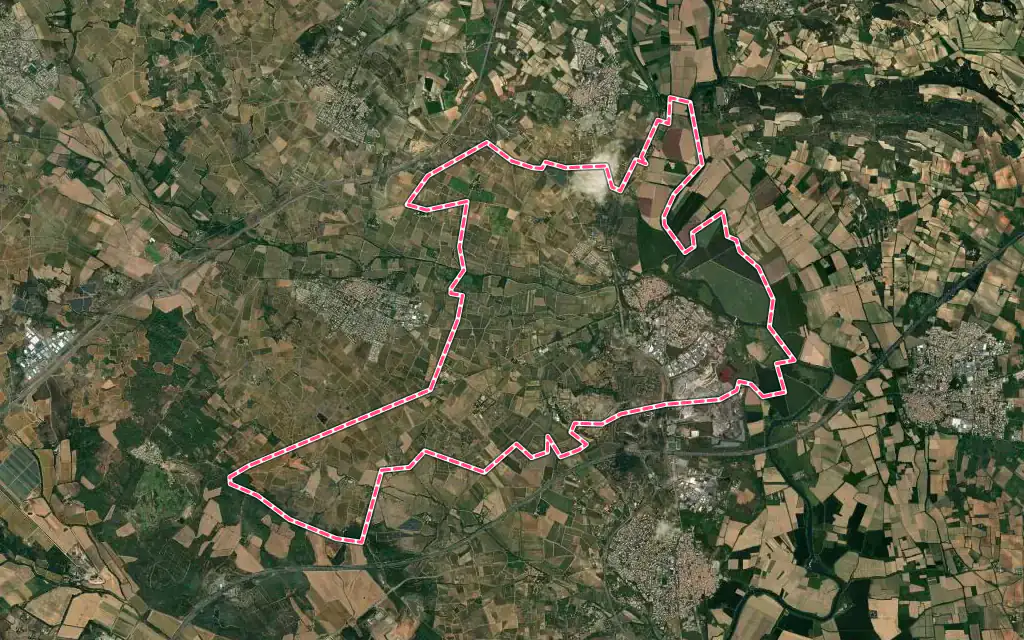 Vue satellite de Saint-Thibéry avec ses contours administratifs