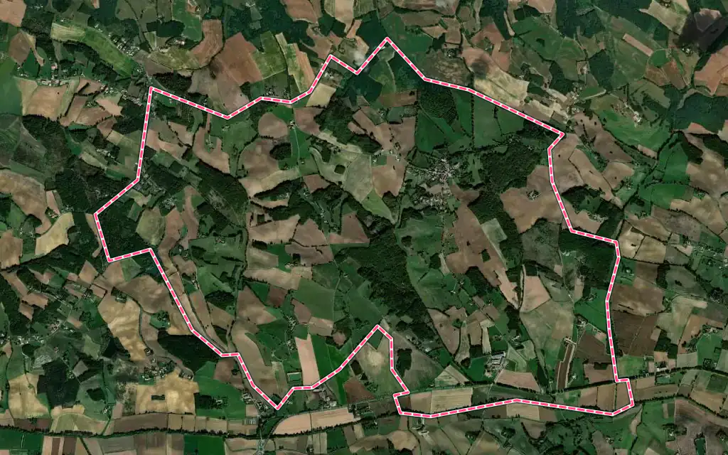 Vue satellite de Saint-Urcisse avec ses contours administratifs