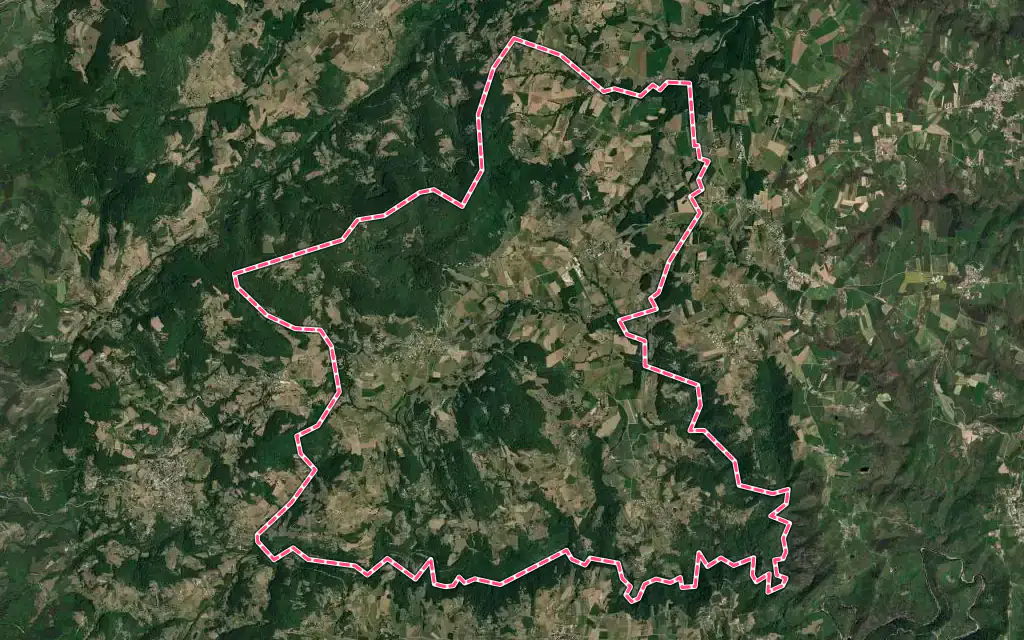 Vue satellite de Saint-Victor avec ses contours administratifs