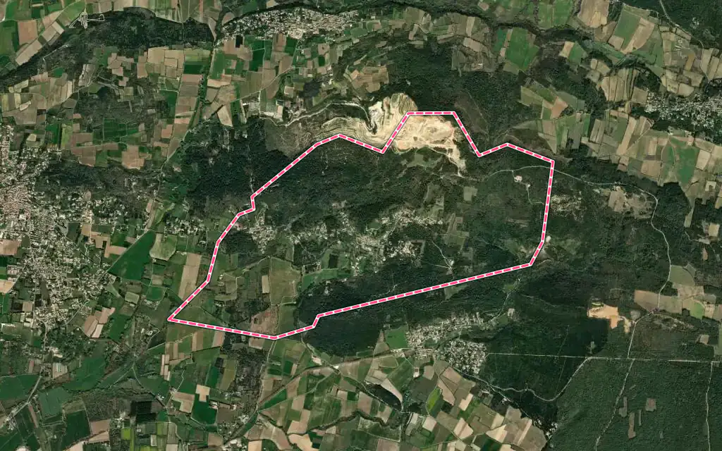 Vue satellite de Saint-Victor-des-Oules avec ses contours administratifs