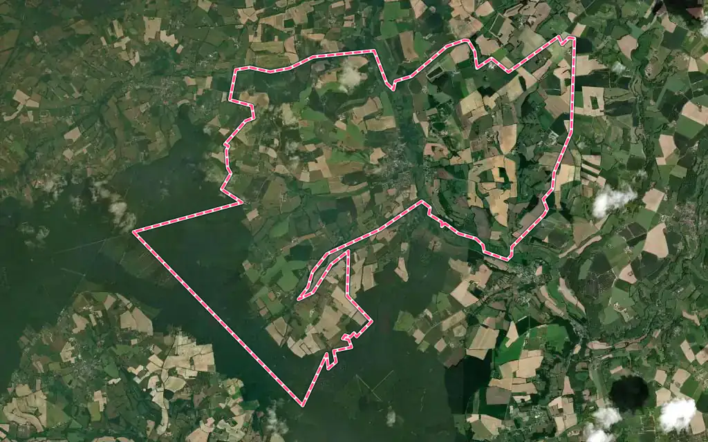 Vue satellite de Saint-Vincent-du-Lorouër avec ses contours administratifs