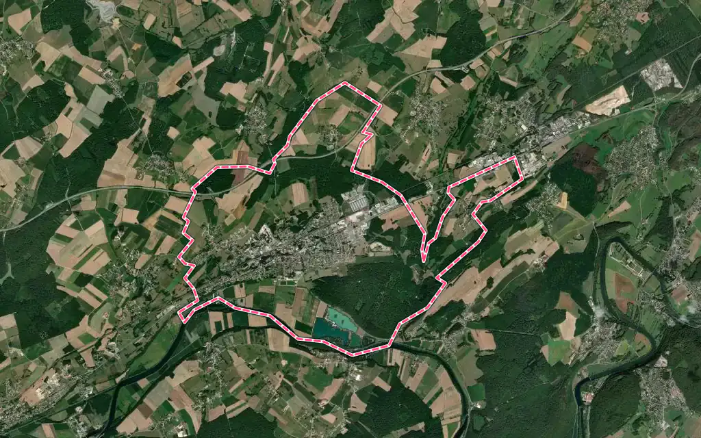 Vue satellite de Saint-Vit avec ses contours administratifs