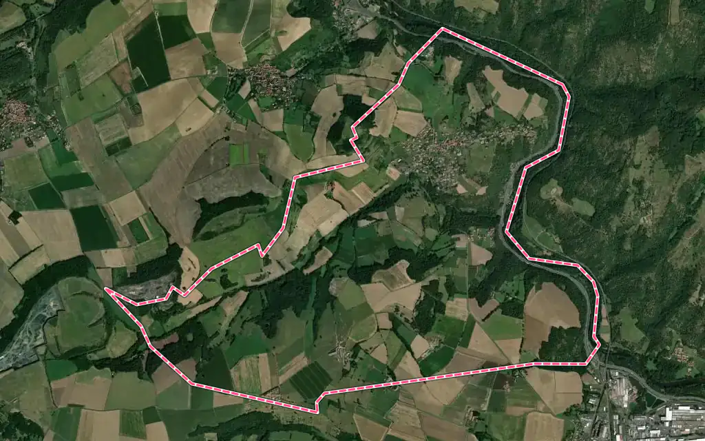 Vue satellite de Saint-Yvoine avec ses contours administratifs