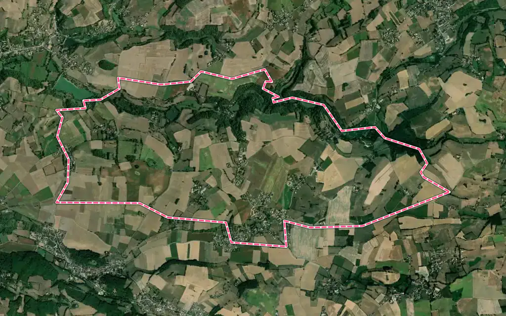 Vue satellite de Sainte-Anne-sur-Gervonde avec ses contours administratifs
