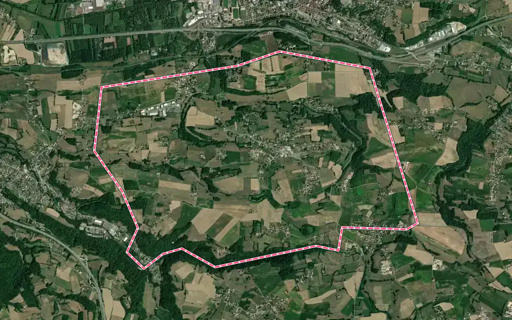 Vue satellite de Sainte-Blandine avec ses contours administratifs