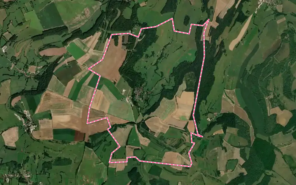 Vue satellite de Sainte-Colombe-en-Auxois avec ses contours administratifs