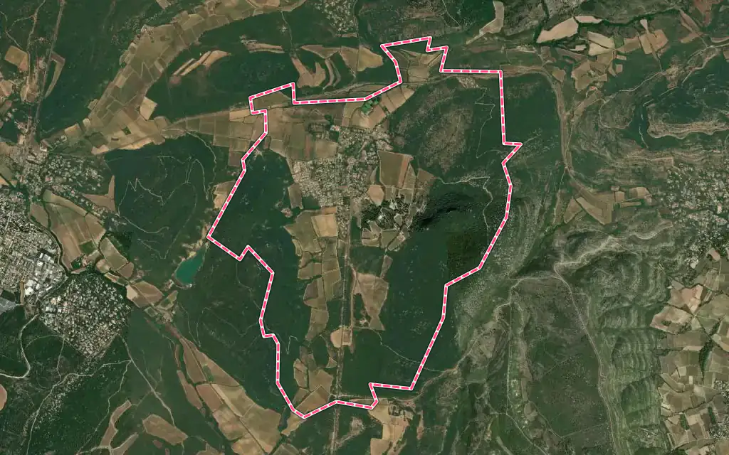 Vue satellite de Sainte-Croix-de-Quintillargues avec ses contours administratifs