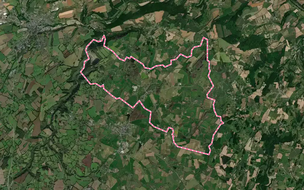 Vue satellite de Sainte-Honorine-la-Chardonne avec ses contours administratifs