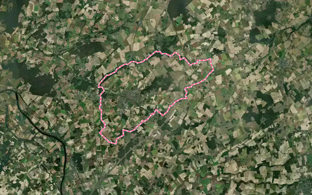 Vue satellite de Sainte-Maure-de-Touraine avec ses contours administratifs