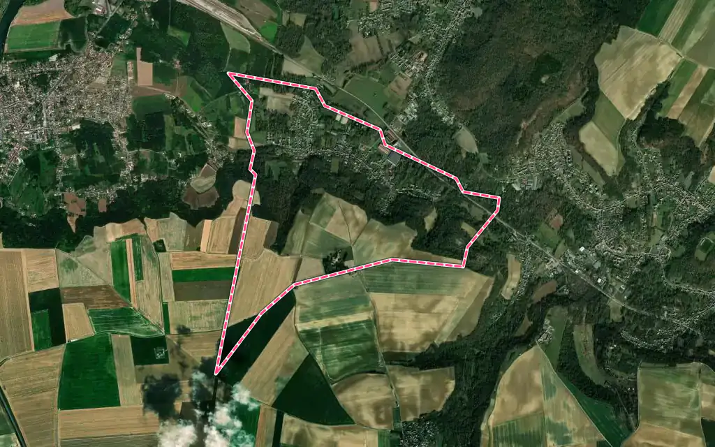 Vue satellite de Saintines avec ses contours administratifs