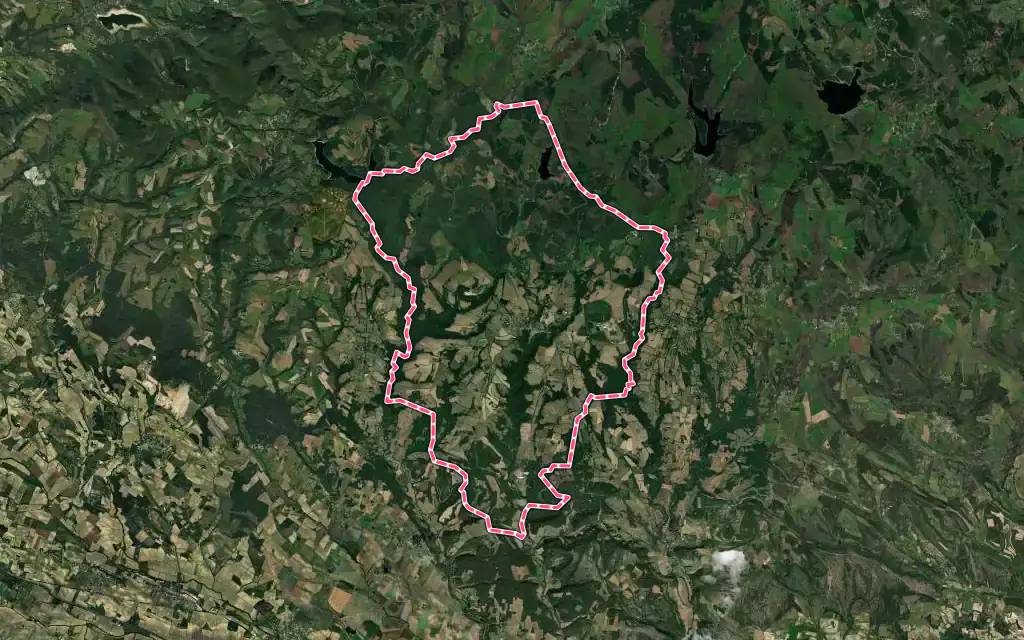 Vue satellite de Saissac avec ses contours administratifs