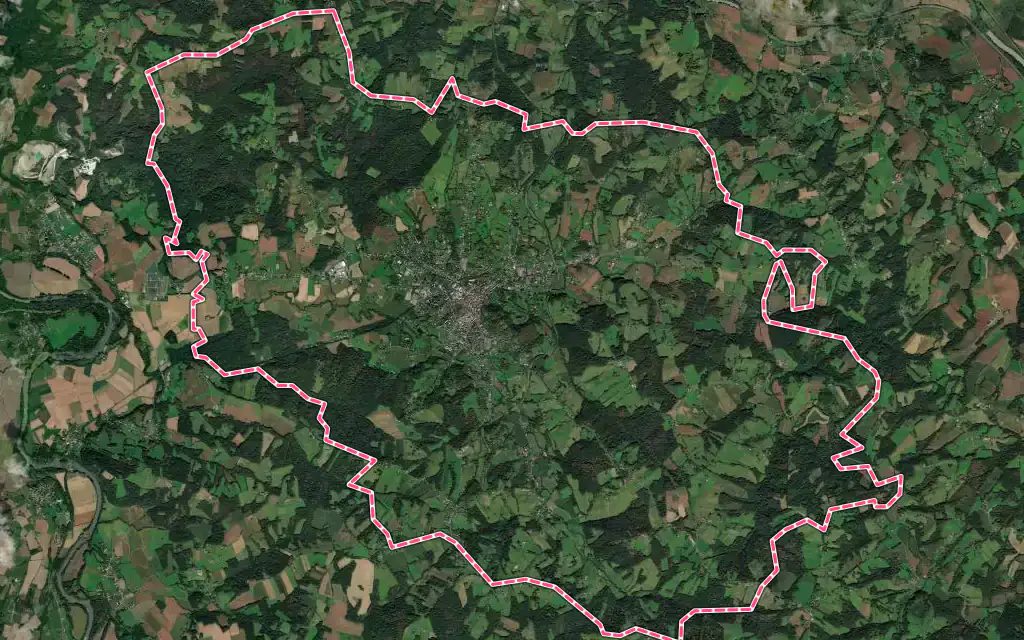 Vue satellite de Salies-de-Béarn avec ses contours administratifs