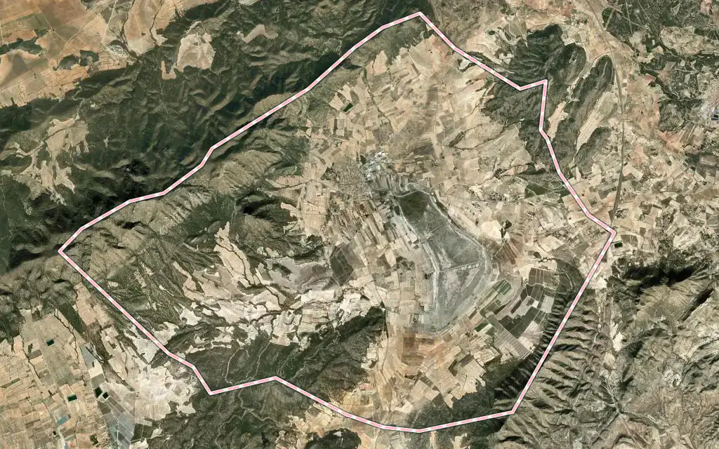 Vista satélite de Salinas con su contorno administrativo
