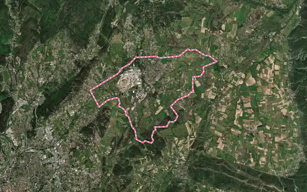 Vue satellite de Salindres avec ses contours administratifs