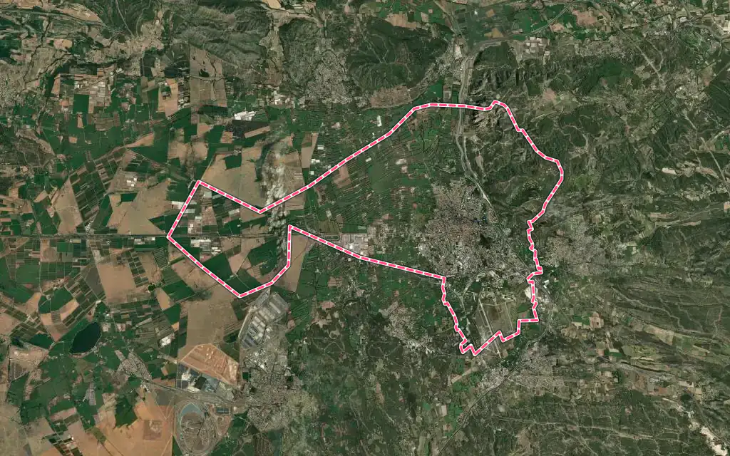 Vue satellite de Salon-de-Provence avec ses contours administratifs