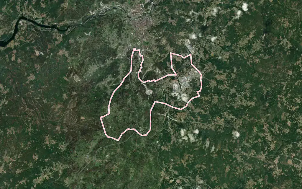 Vista satélite de San Cibrao das Viñas con su contorno administrativo