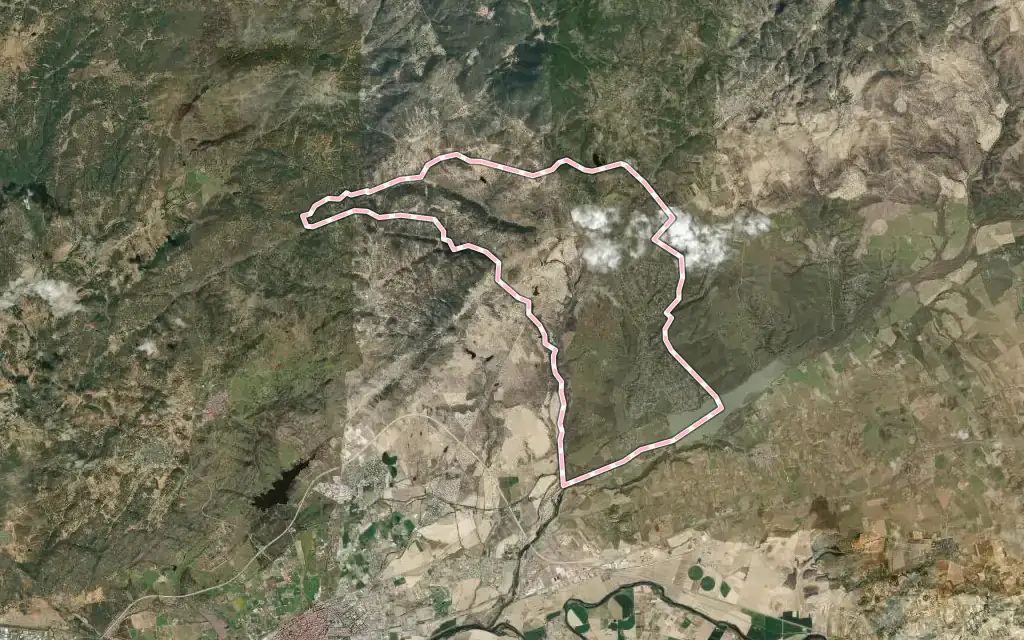 Vista satélite de San Román de los Montes con su contorno administrativo