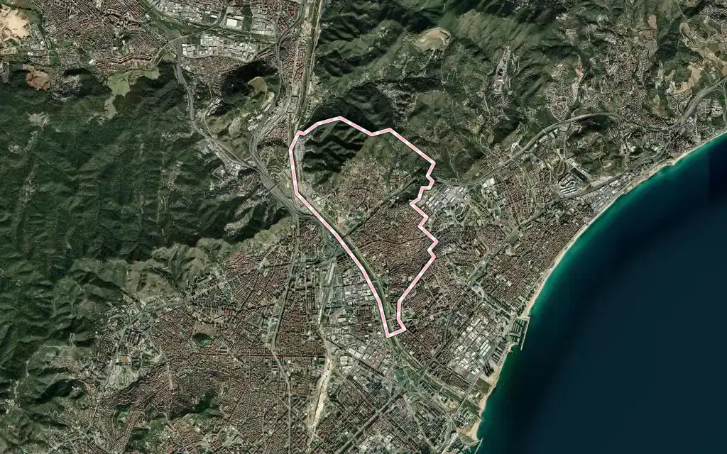 Vista satélite de Santa Coloma de Gramenet con su contorno administrativo
