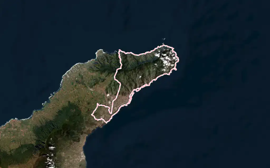 Vista satélite de Santa Cruz de Tenerife con su contorno administrativo
