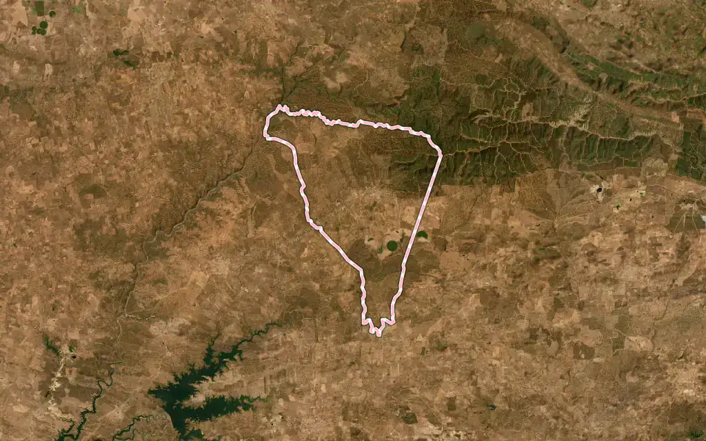 Vista satélite de Santa Bárbara de Casa con su contorno administrativo