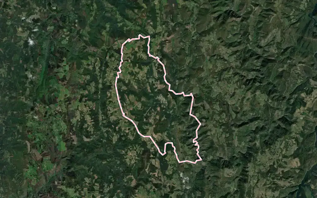 Vista satélite de Santa Eulalia de Oscos con su contorno administrativo