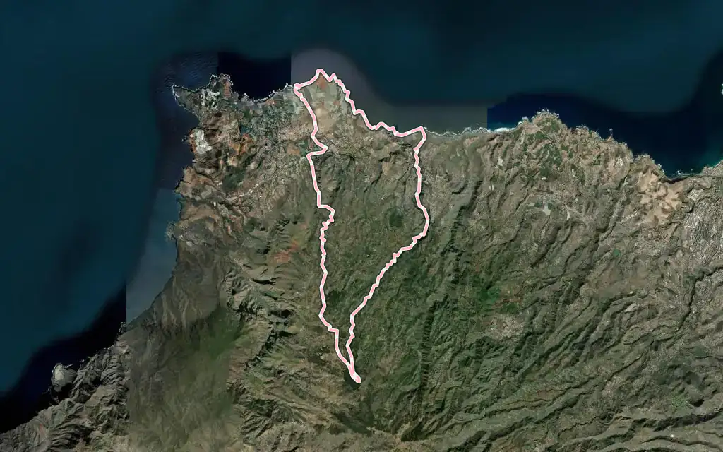Vista satélite de Santa María de Guía de Gran Canaria con su contorno administrativo