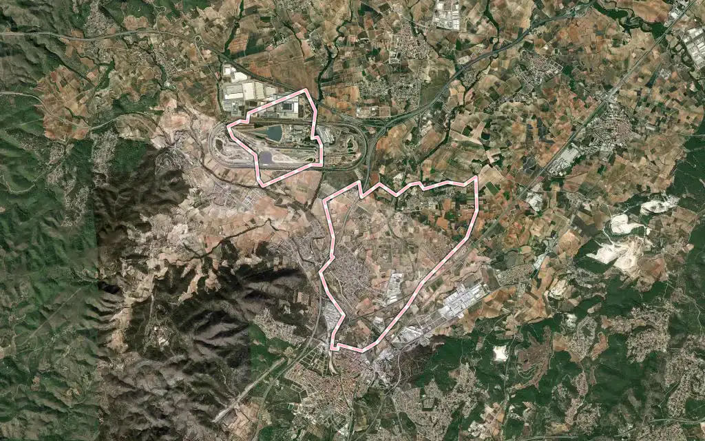 Vista satélite de Santa Oliva con su contorno administrativo